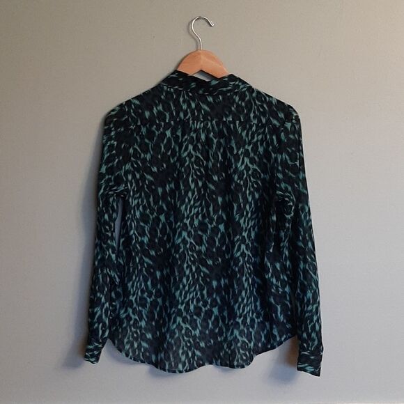 I LOVE H81 Button Down by Forever 21 size Small - Picture 3 of 3